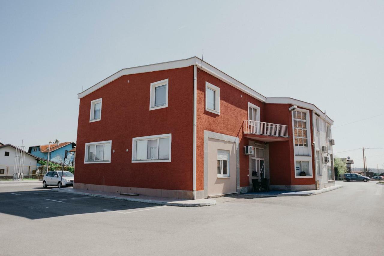 Guest House Sv. Nikola Dugo Selo Exterior foto